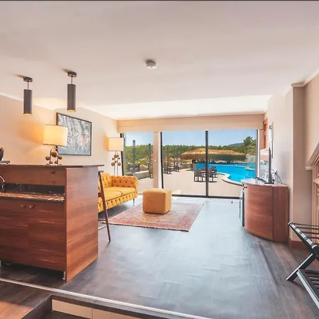 Orka Cove Penthouse & Adults Only 酒店