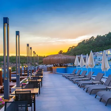 Orka Cove Penthouse & Adults Only 酒店